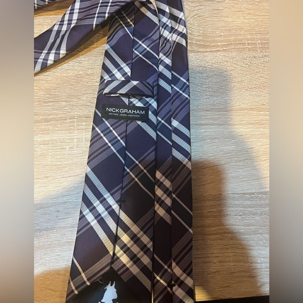 Nick Graham plaid purple and white‎